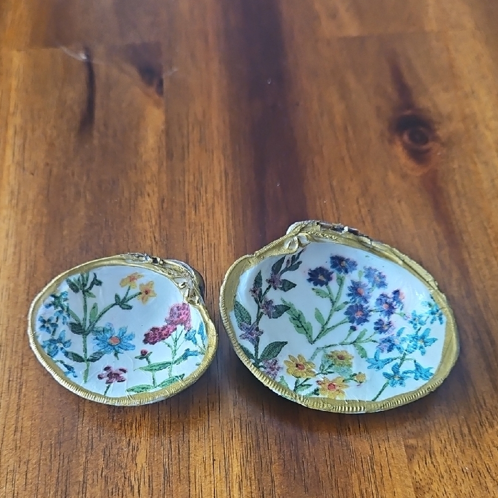 Floral Decopaged Clam Shell Trinket Dish with Gold Trim.  Qty 2